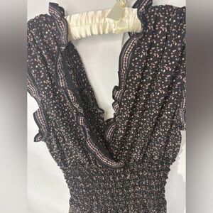 Max Studio London Dark Floral Wide Leg Romper Deep V Ruffle Sleeve Women's S